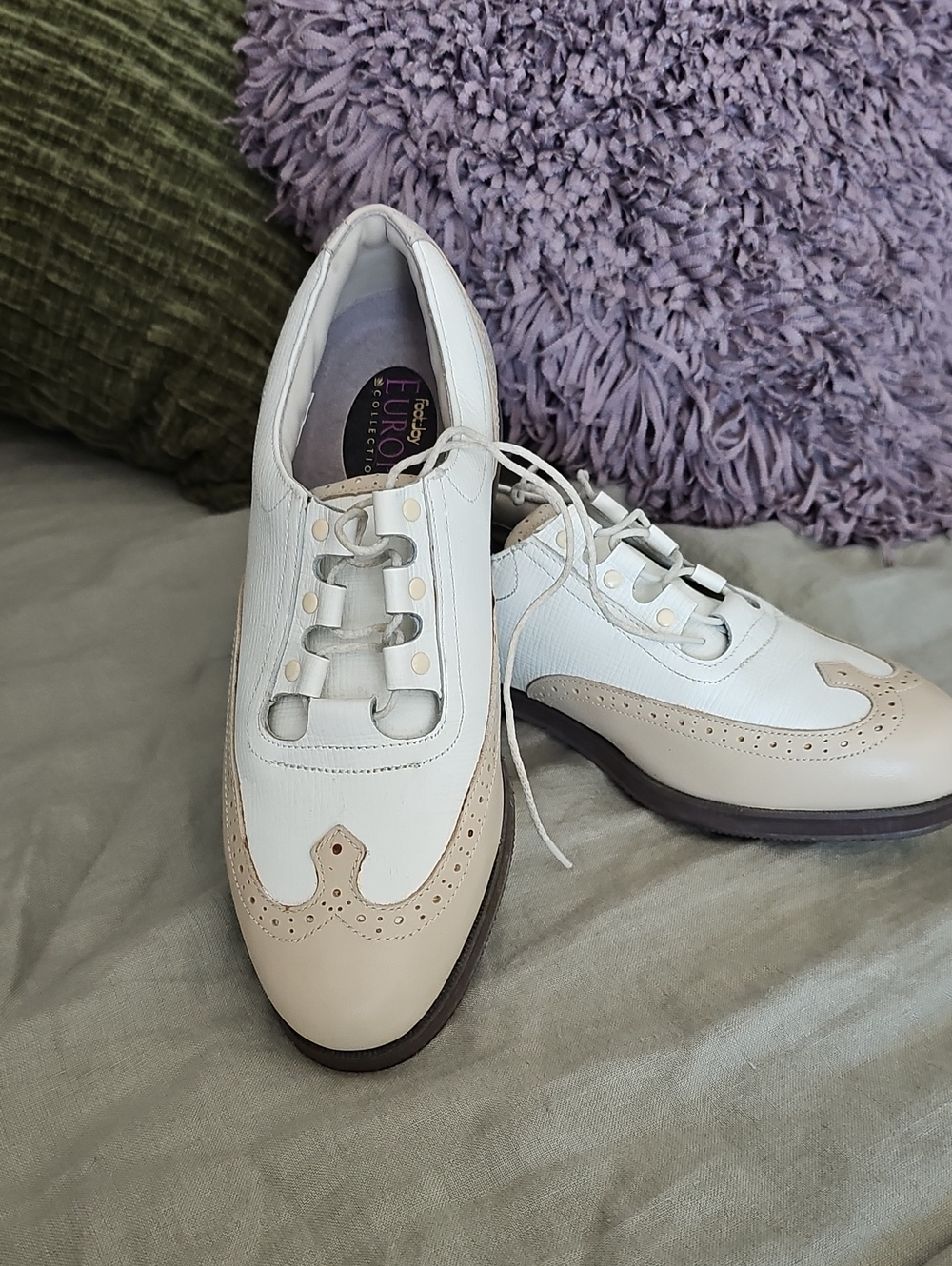 FootJoy Women's White and Beige Golf Oxfords